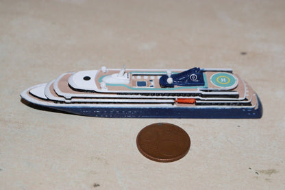 1:1250 Atlas Ocean Voyages' World Navigator cruise ship model