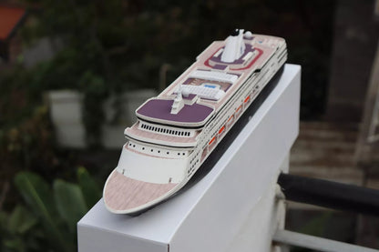 Holland America Line Maasdam (1992) cruise ship model