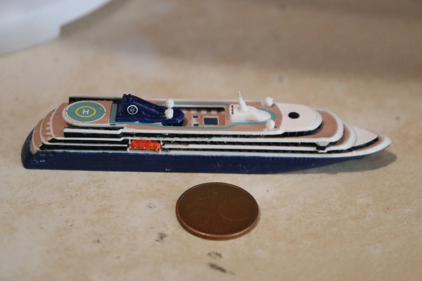 1:1250 Atlas Ocean Voyages' World Navigator cruise ship model