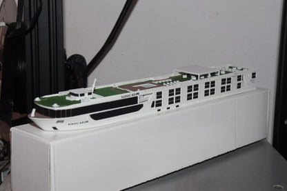 Scenic Luxury' Scenic Azure river cruise ship model