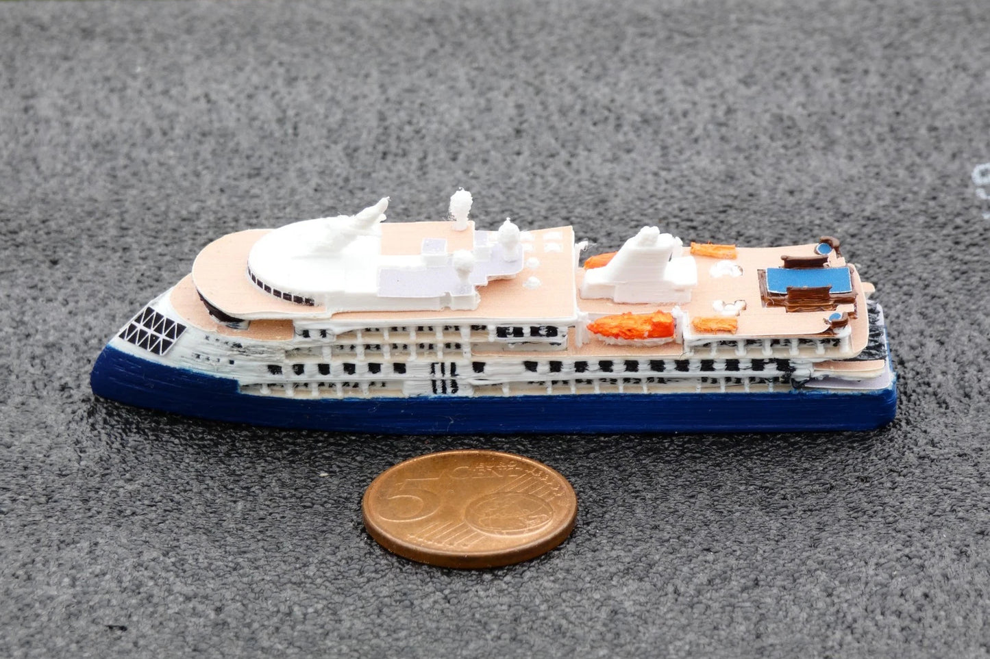 1:1250 SunStone Ships' Ocean Odyssey cruise ship model