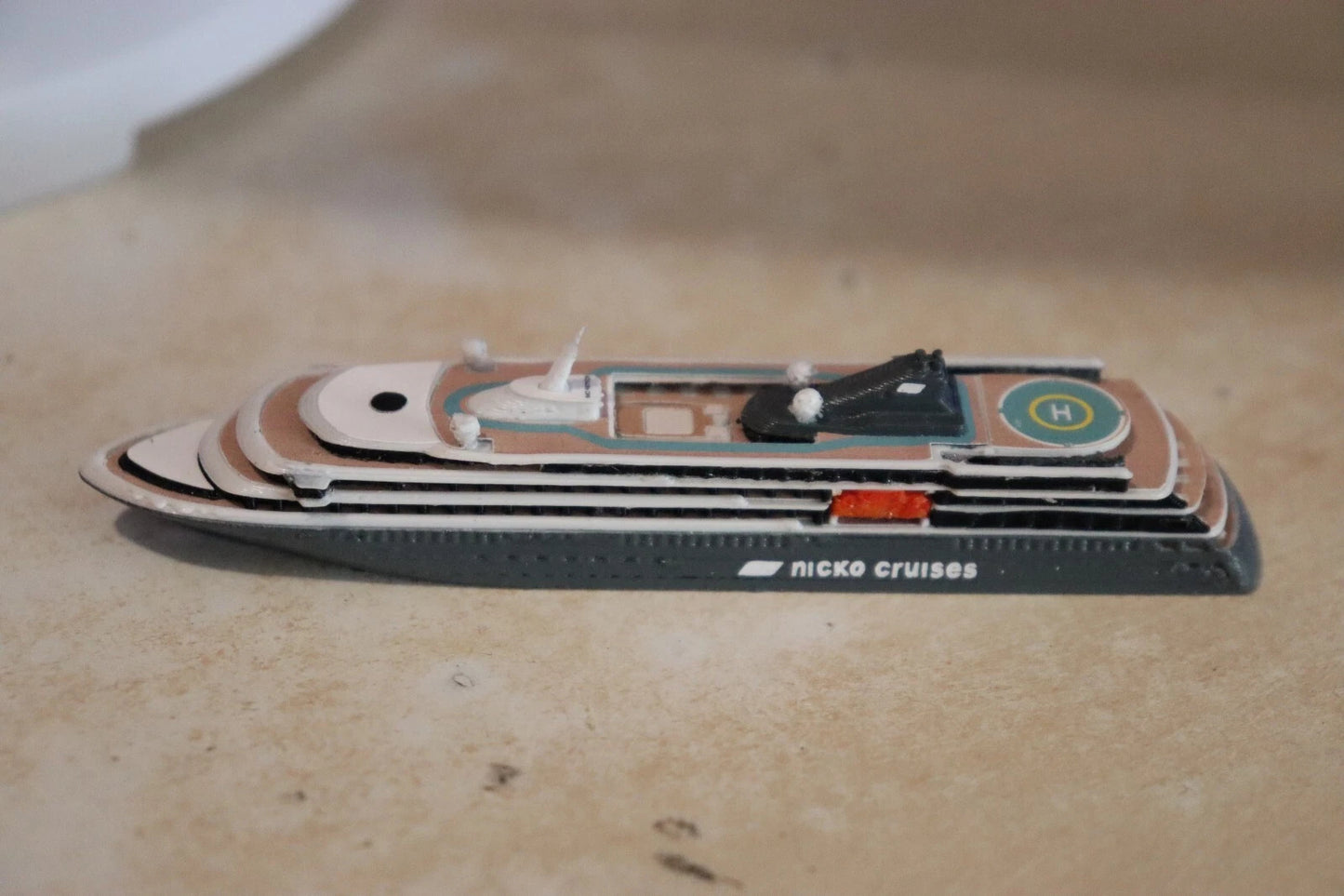 1:1250 Nicko Cruises' World Voyager cruise ship model