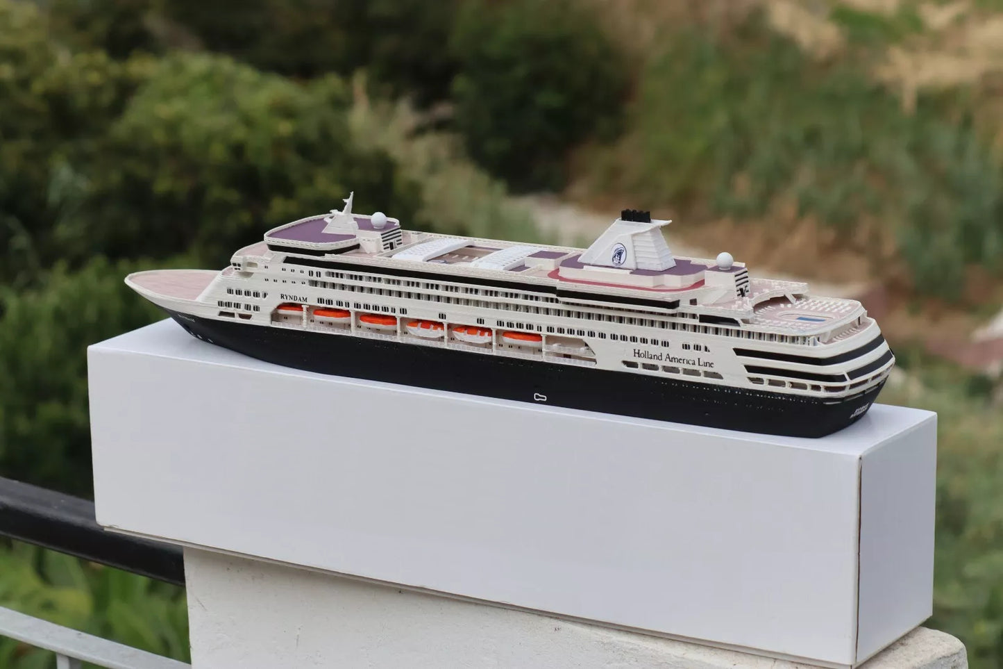Holland America Line Ryndam (1993) cruise ship model
