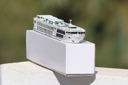 Emerald Cruises' Emerald Radiance river cruise ship model