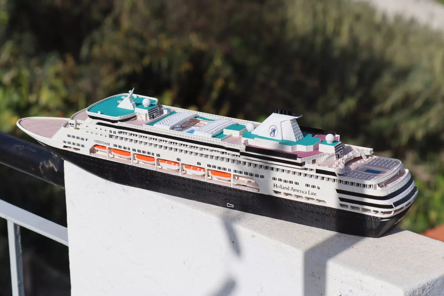 Holland America Line Veendam (1996) cruise ship model