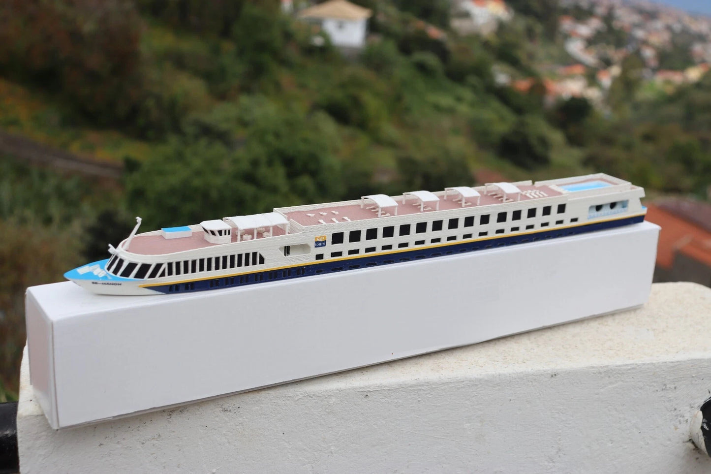SE-Tours' SE-Manon river cruise ship model