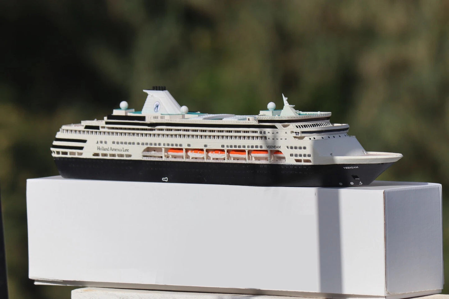 Holland America Line Veendam (1996) cruise ship model