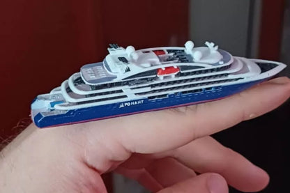1:1250 Compagnie du Ponant' Explorer class cruise ship model