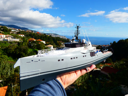 Bad Company Support exclusive yacht model