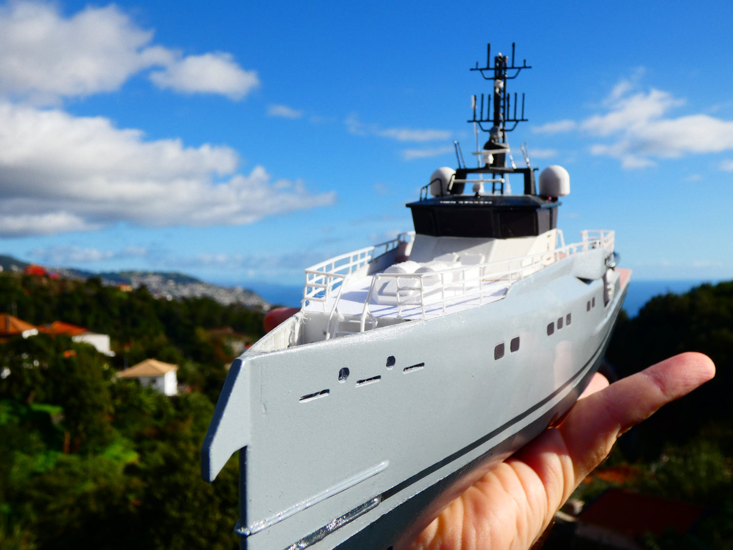 Bad Company Support exclusive yacht model