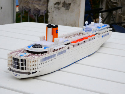 Costa Crociere Costa Allegra cruise ship model